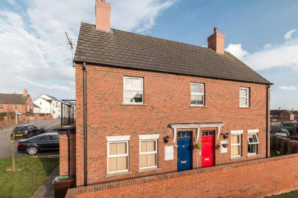 Photo 1 of 10 Linen Crescent, Bangor