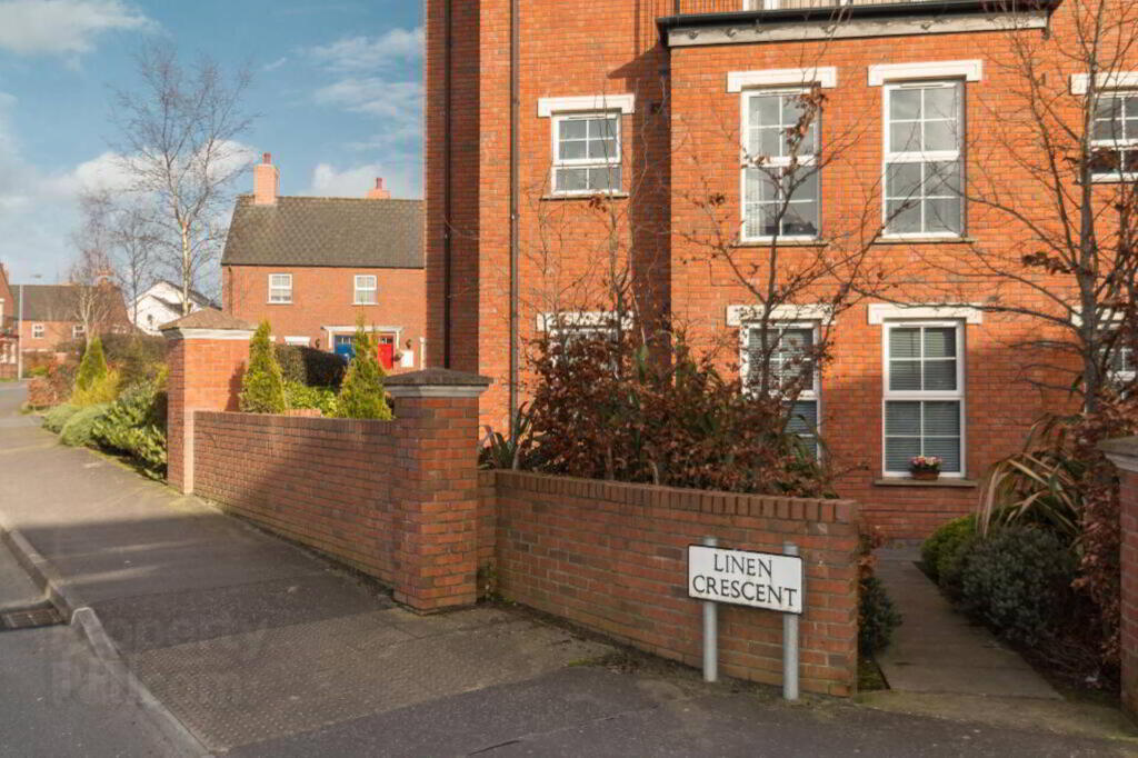 Photo 2 of 10 Linen Crescent, Bangor