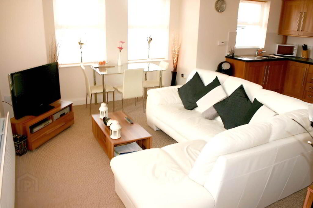 Photo 6 of 10 Linen Crescent, Bangor