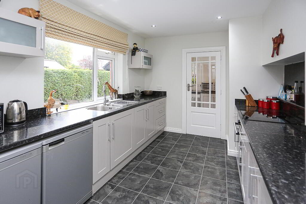 Photo 23 of 16 Graham Gardens, Belfast