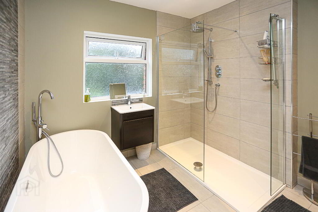 Photo 27 of 16 Graham Gardens, Belfast