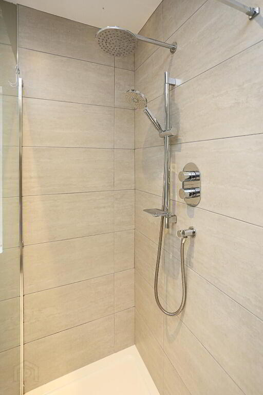 Photo 29 of 16 Graham Gardens, Belfast