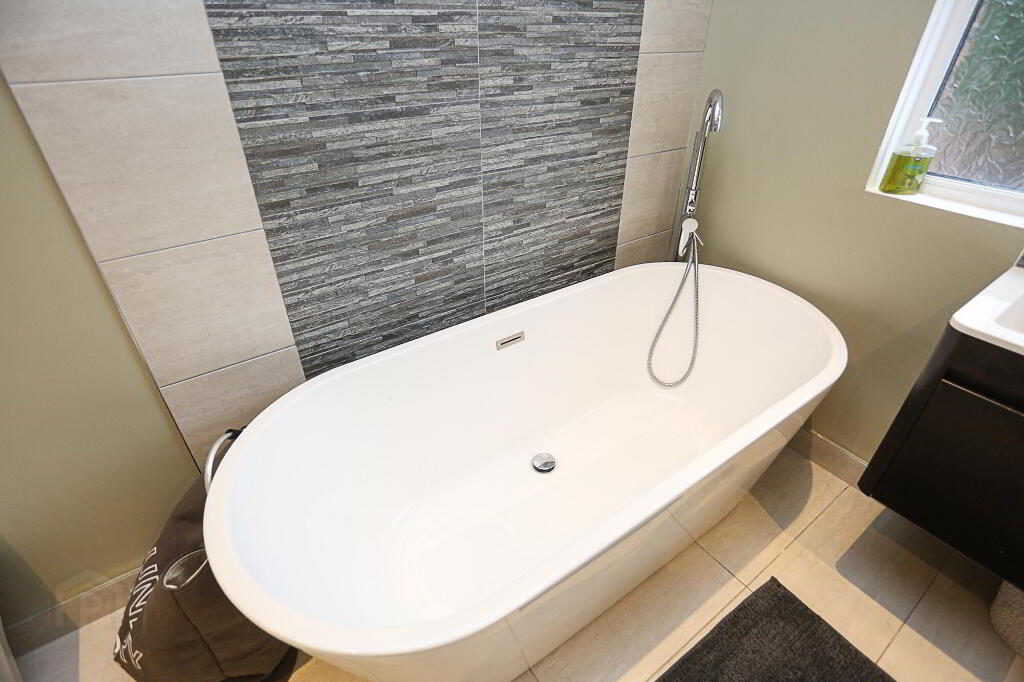 Photo 28 of 16 Graham Gardens, Belfast