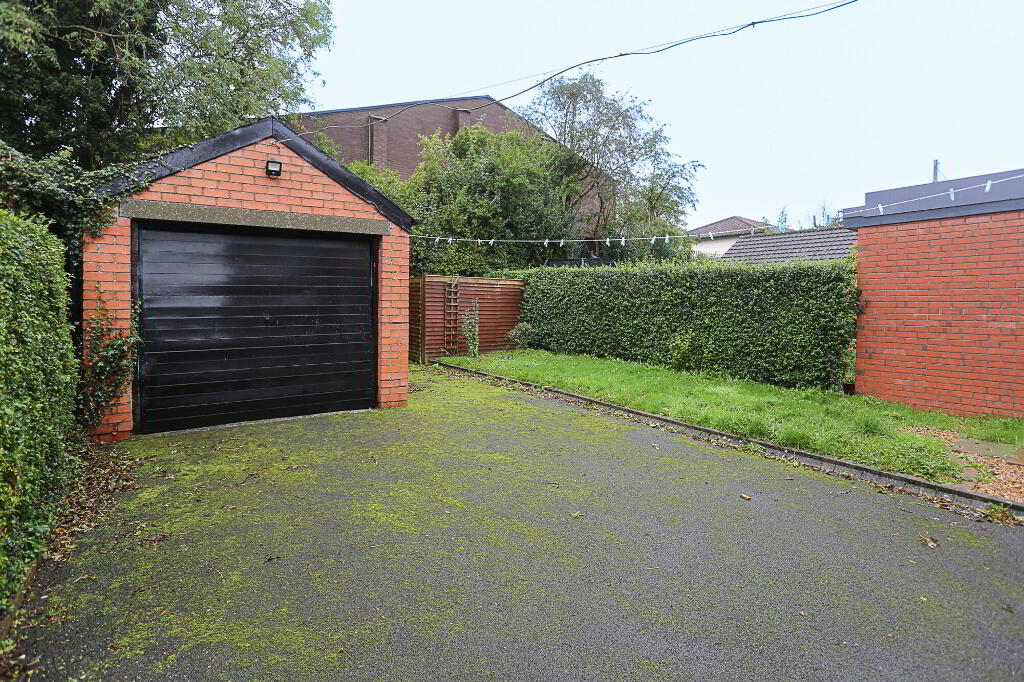 Photo 52 of 16 Graham Gardens, Belfast