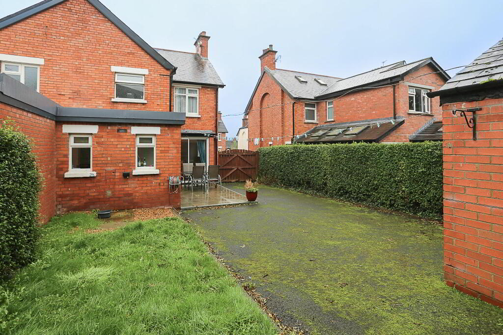 Photo 53 of 16 Graham Gardens, Belfast