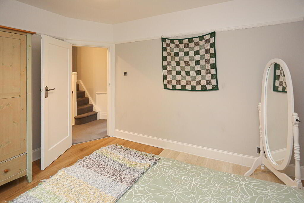 Photo 40 of 16 Graham Gardens, Belfast