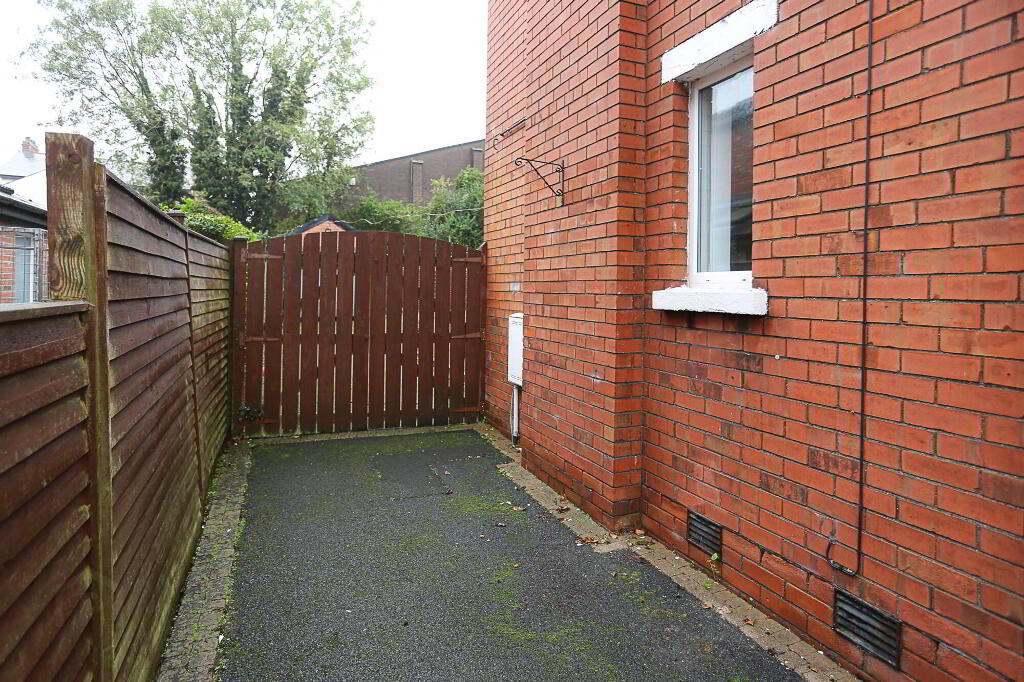 Photo 48 of 16 Graham Gardens, Belfast