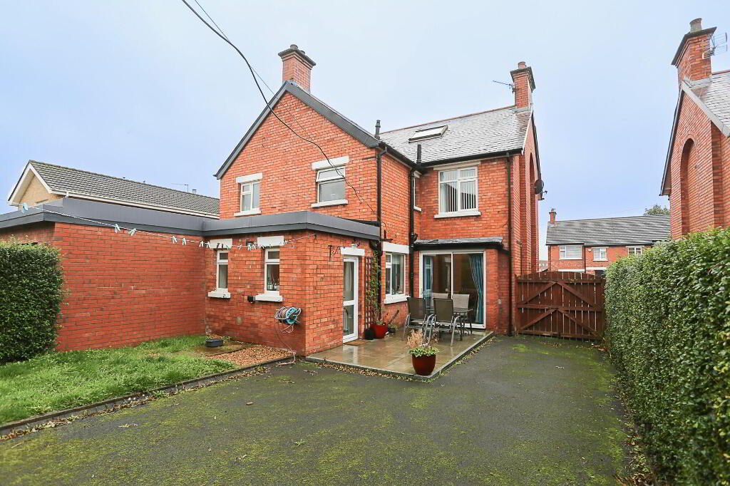 Photo 49 of 16 Graham Gardens, Belfast