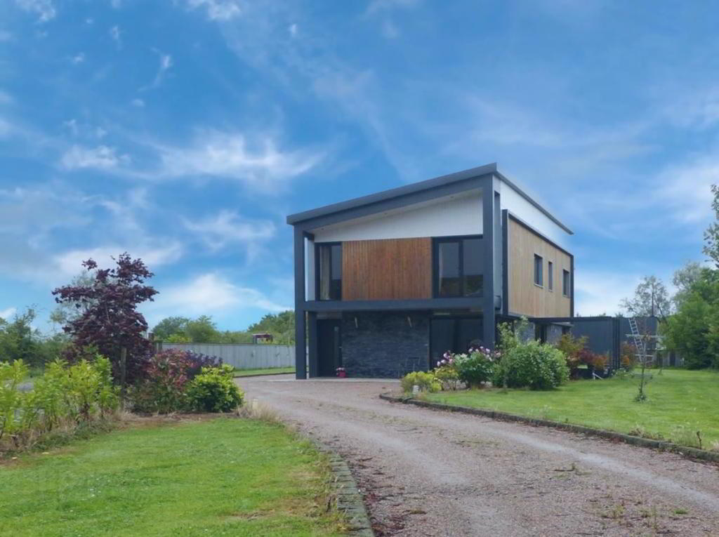 Photo 1 of 124b Shore Road, Toomebridge