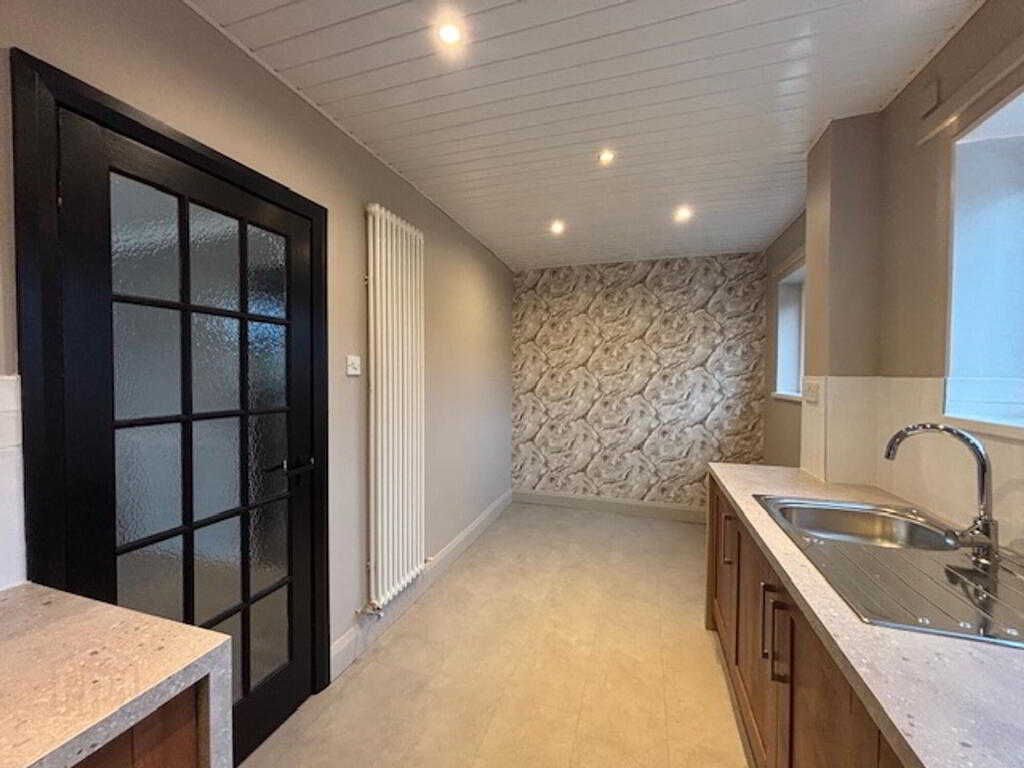 Photo 8 of 9 The Green, Holywood