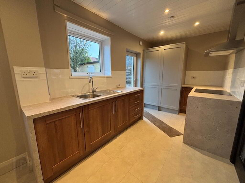 Photo 6 of 9 The Green, Holywood