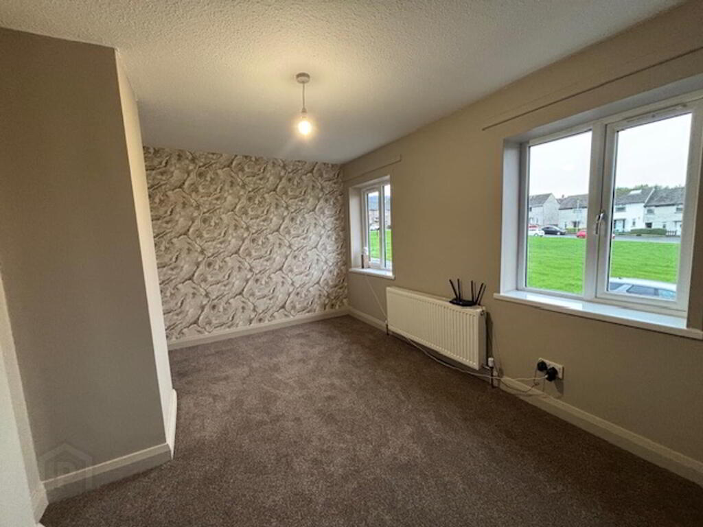 Photo 18 of 9 The Green, Holywood