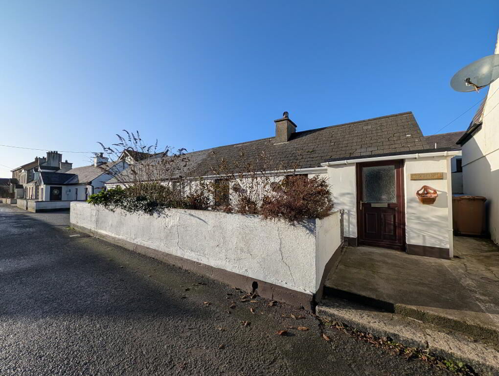 Photo 1 of 11 Shore Road, Annalong