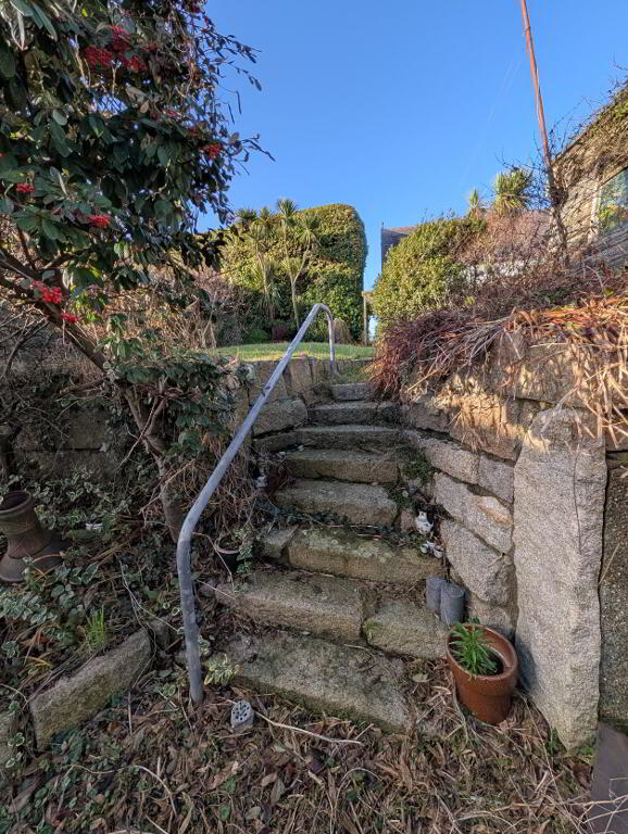 Photo 23 of 11 Shore Road, Annalong