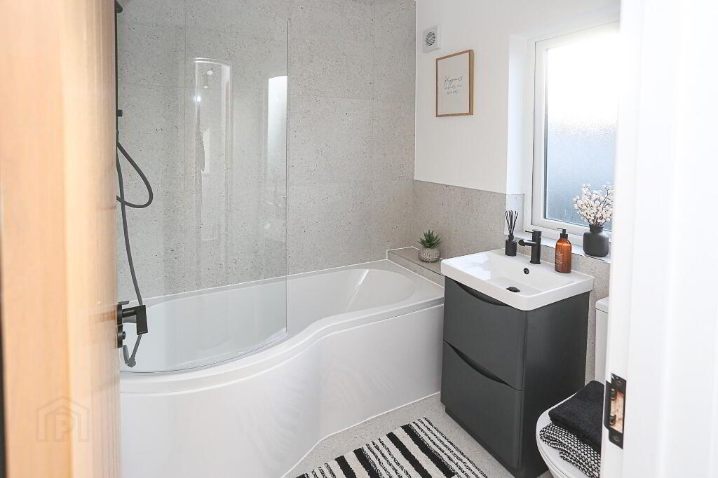 Photo 31 of 65 Dundela Street, Belfast