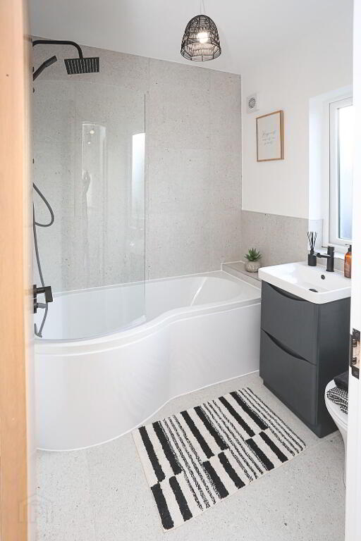 Photo 32 of 71 Dundela Street, Belfast