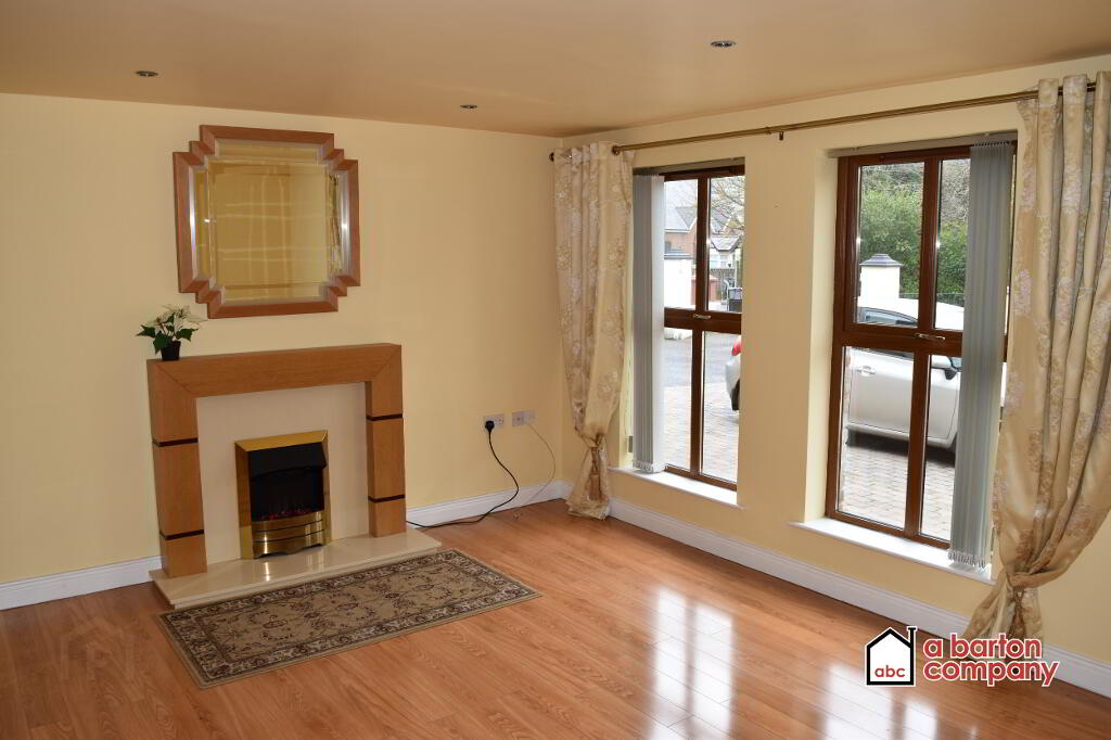Photo 2 of Apt 2, 53 Ballyclare Road, Glengormley, Newtownabbey
