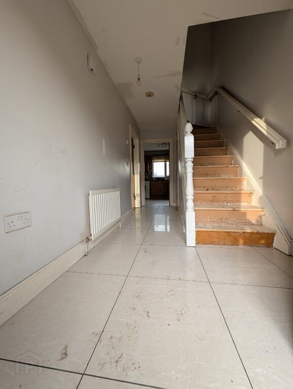 Photo 3 of 61 Boulevard Park, Newcastle