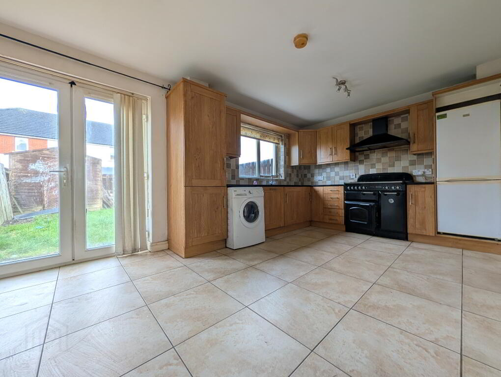 Photo 6 of 61 Boulevard Park, Newcastle