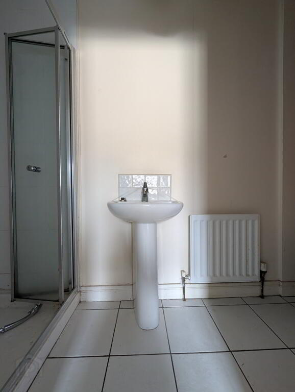 Photo 8 of 61 Boulevard Park, Newcastle