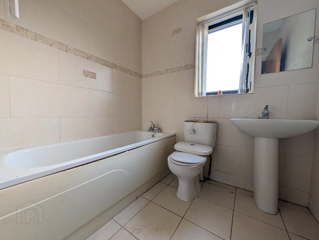 Photo 11 of 61 Boulevard Park, Newcastle