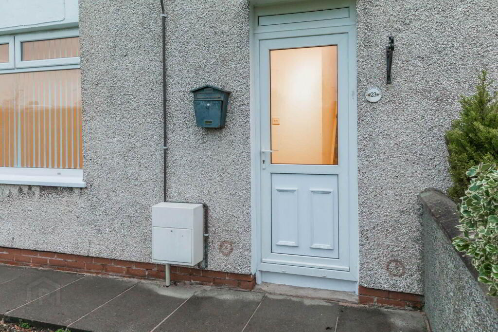 Photo 2 of 23 Ballyvester Grove, Bangor