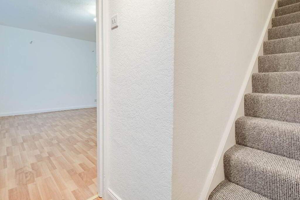 Photo 3 of 23 Ballyvester Grove, Bangor