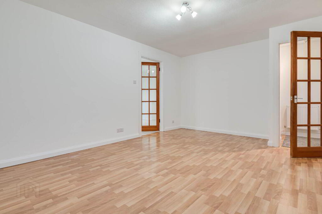 Photo 5 of 23 Ballyvester Grove, Bangor