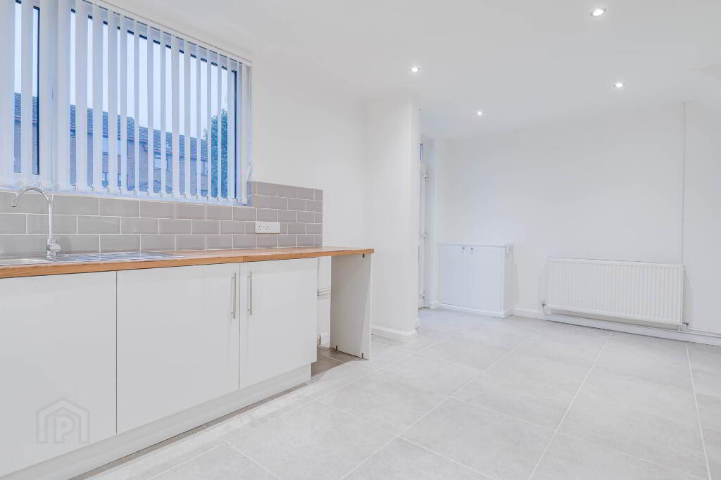 Photo 10 of 23 Ballyvester Grove, Bangor