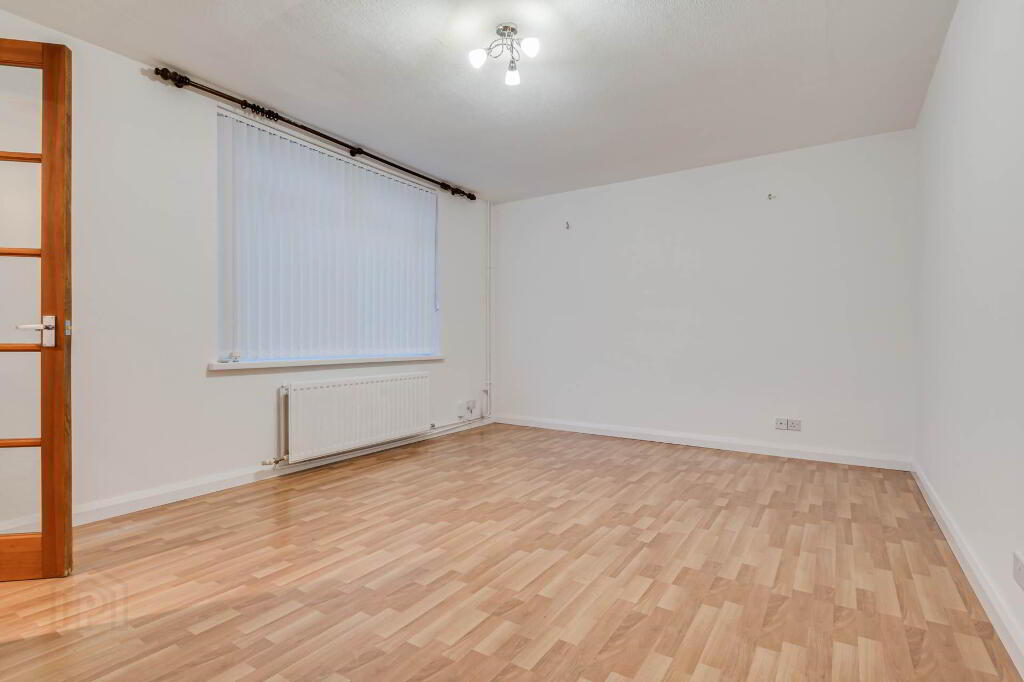 Photo 7 of 23 Ballyvester Grove, Bangor