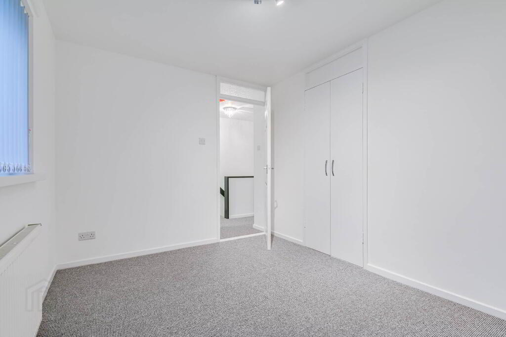 Photo 15 of 23 Ballyvester Grove, Bangor