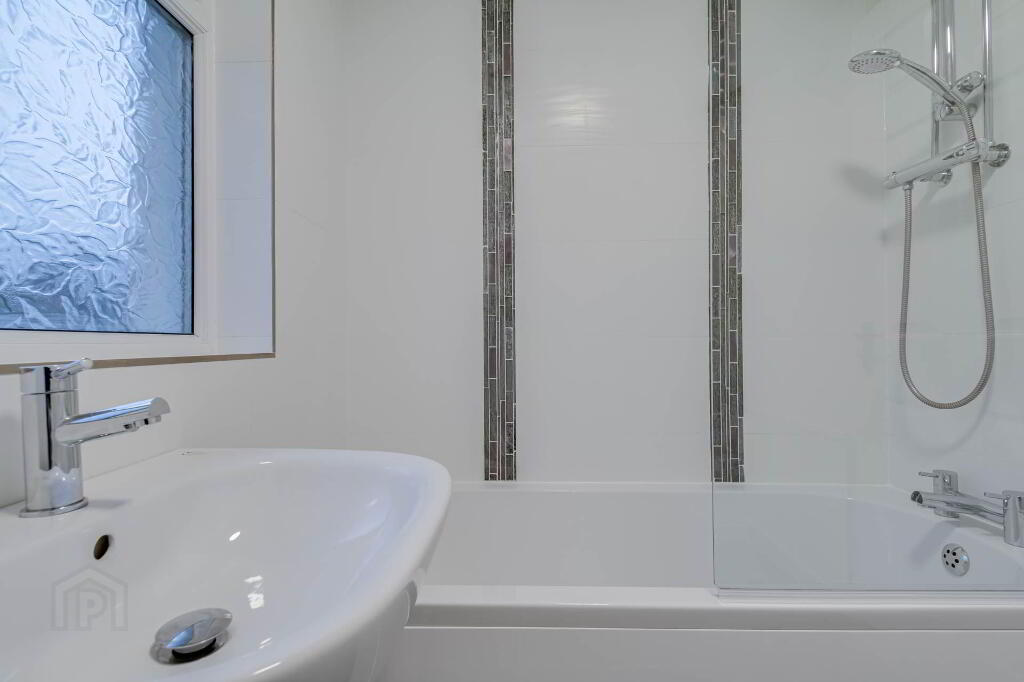 Photo 21 of 23 Ballyvester Grove, Bangor