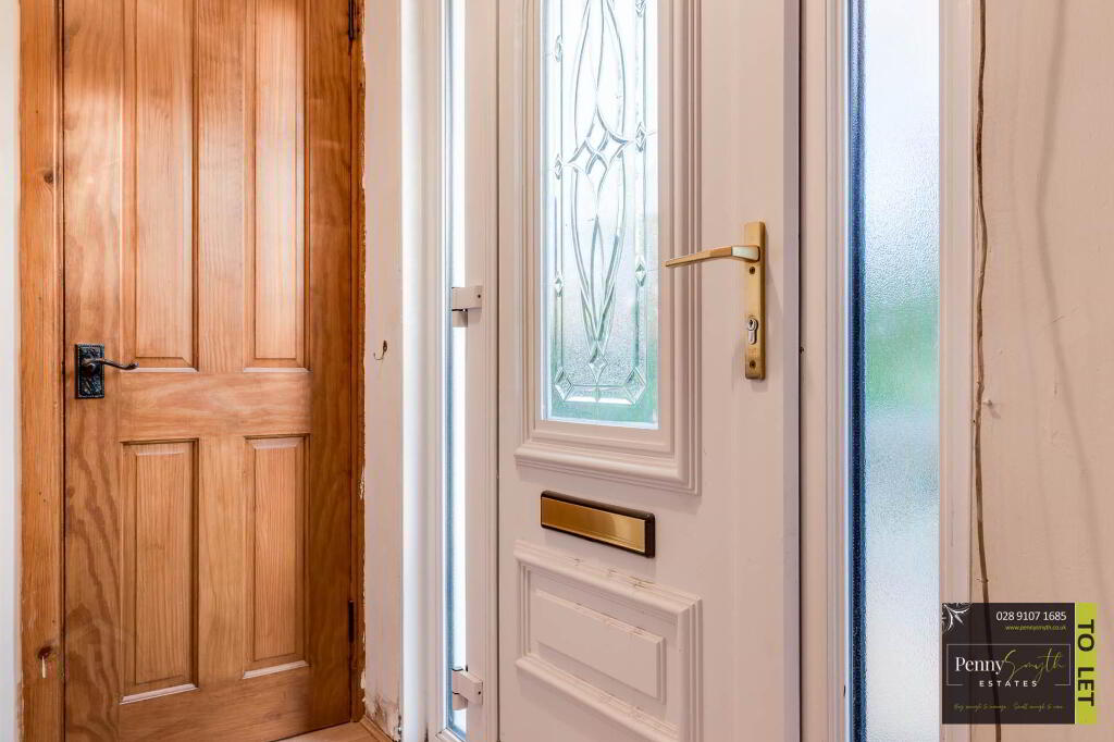 Photo 3 of 39 Meadowvale Crescent, Bangor