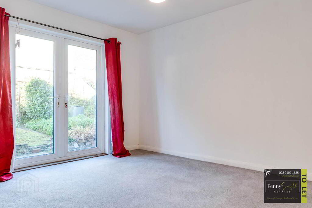 Photo 10 of 39 Meadowvale Crescent, Bangor