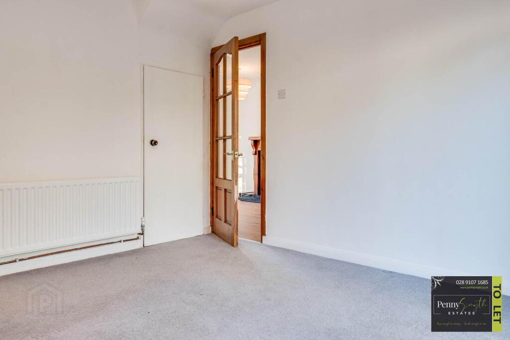 Photo 12 of 39 Meadowvale Crescent, Bangor