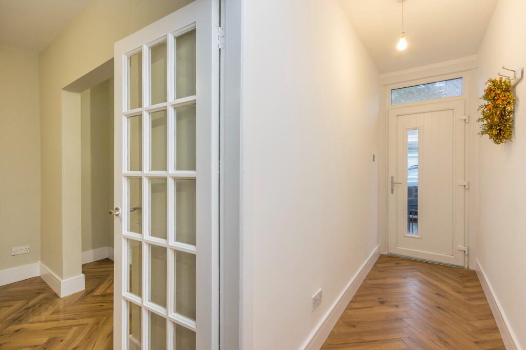 Photo 3 of 17 Belmont Avenue West, Belfast