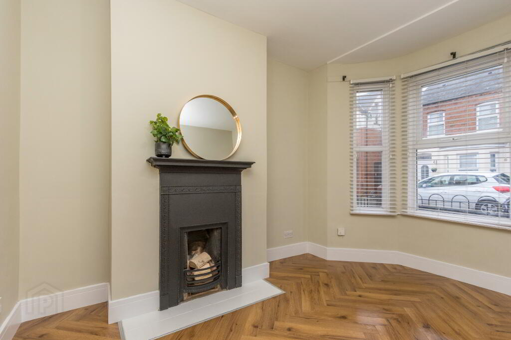 Photo 5 of 17 Belmont Avenue West, Belfast