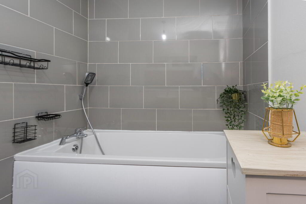 Photo 17 of 17 Belmont Avenue West, Belfast