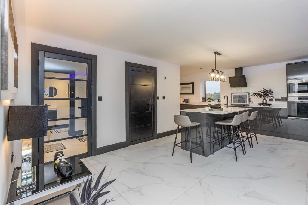 Photo 8 of 232 Ballygowan Road, Belfast