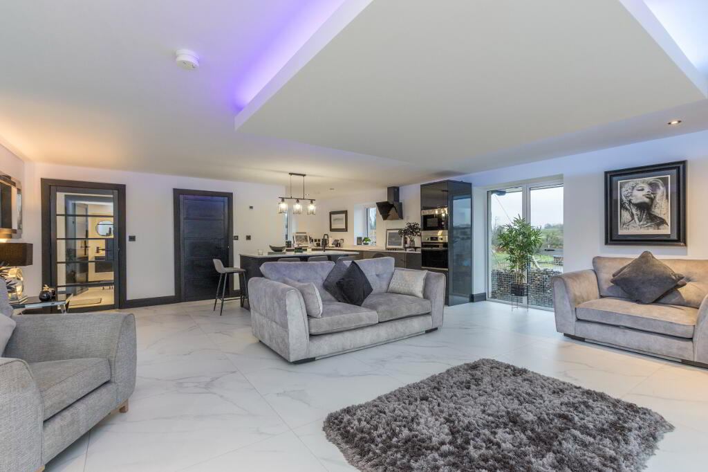 Photo 16 of 232 Ballygowan Road, Belfast