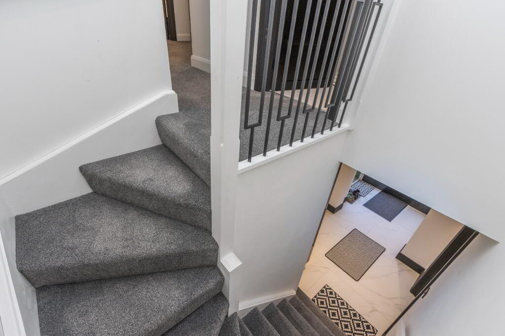 Photo 23 of 232 Ballygowan Road, Belfast