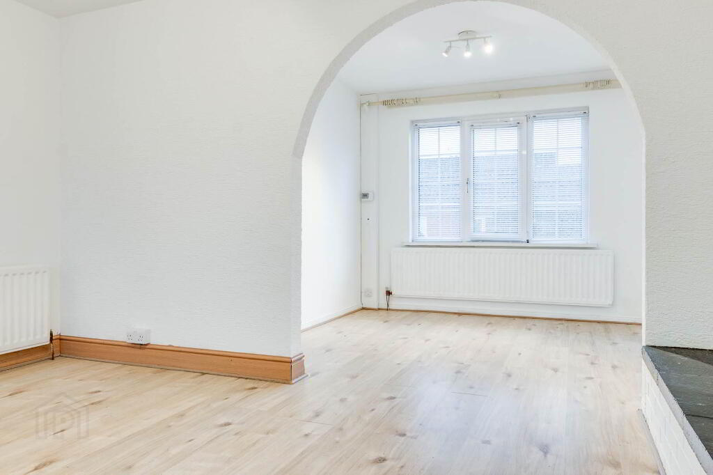 Photo 11 of 70 Ashbury Road, Bangor