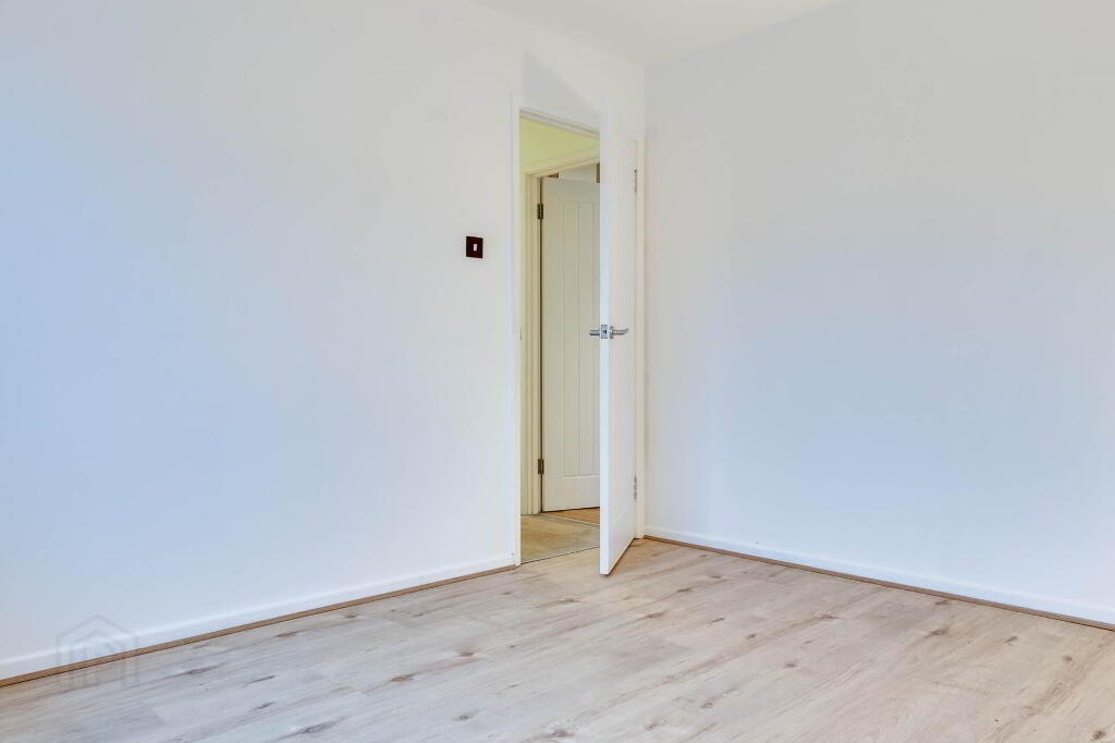 Photo 24 of 70 Ashbury Road, Bangor