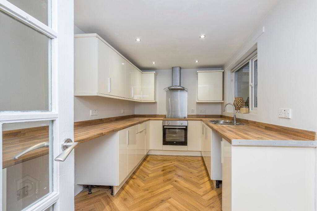 Photo 12 of 17 Belmont Avenue West, Belfast