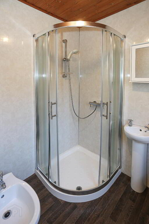 Photo 17 of 13 London Street, Belfast