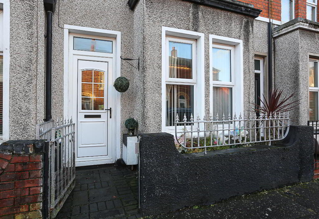 Photo 2 of 13 London Street, Belfast