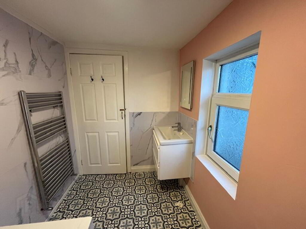 Photo 12 of 16 Isoline Street, Belfast