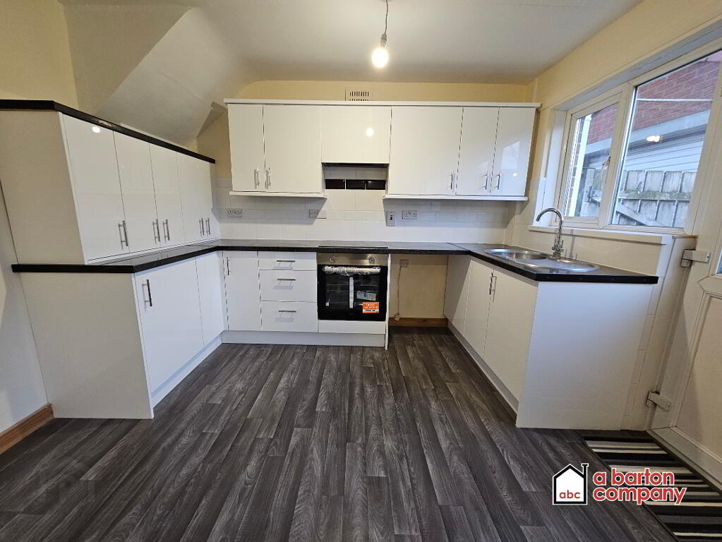 Photo 3 of 2 Richmond Gardens, Carnmoney, Newtownabbey