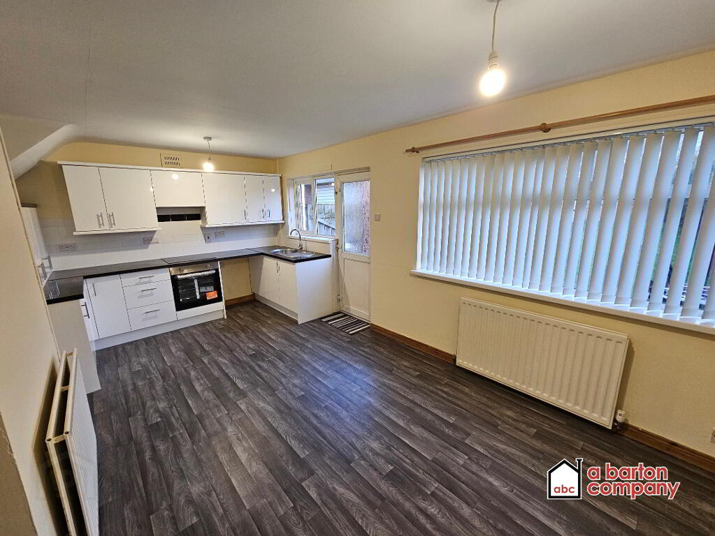 Photo 4 of 2 Richmond Gardens, Carnmoney, Newtownabbey