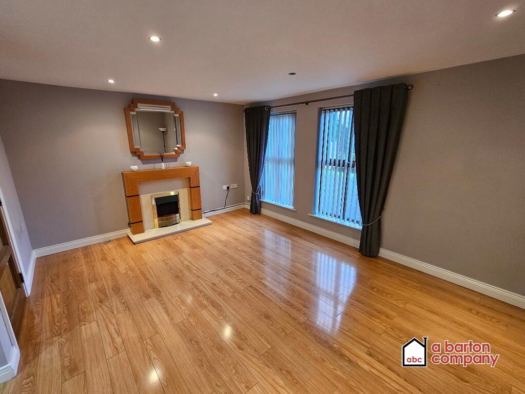 Photo 3 of Apt 2, 53 Ballyclare Road, Glengormley, Newtownabbey